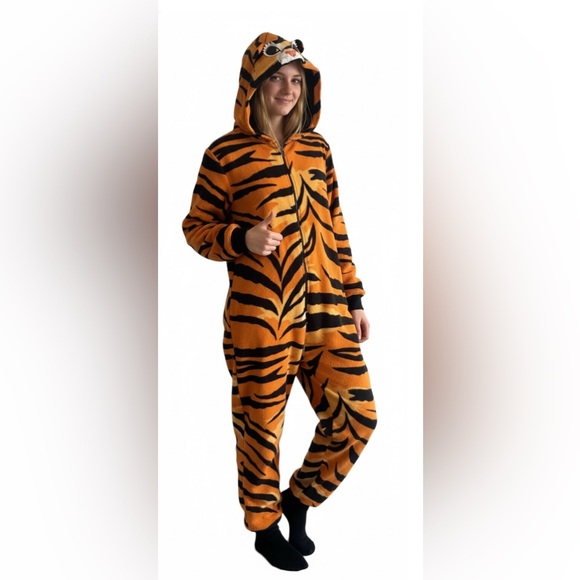 Nick & Nora Women's One Piece Zip Tiger Hooded Fleece Pajama Size Small - Picture 2 of 6